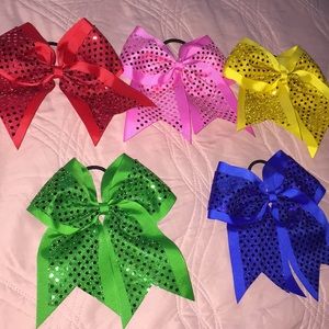 Big cheer bows with good ribbon and great sparkles